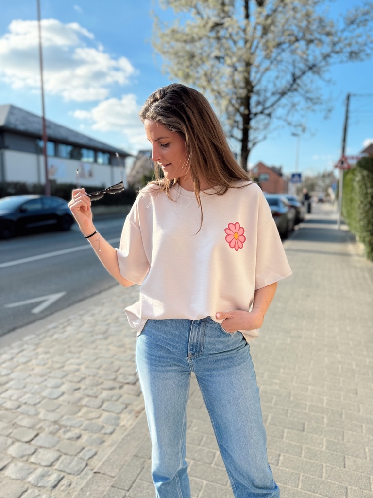 T-shirt flower